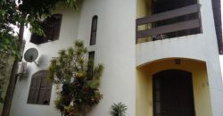Casa de alvenaria no Centro