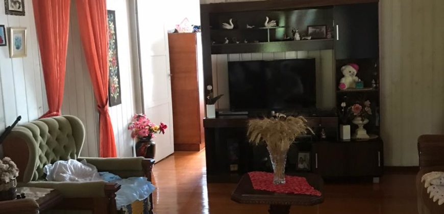 Casa mista no Bairro Osvaldo Aranha