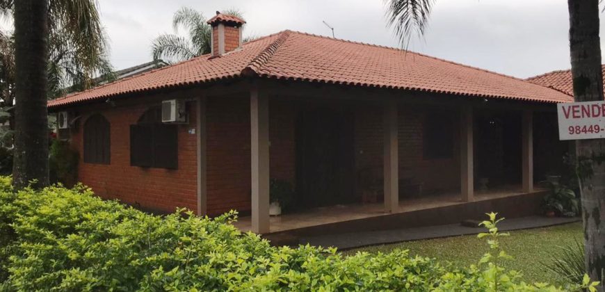 Casa espaçosa em alvenaria no Bairro São José