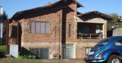 Casa inacabada no Bairro Tiarajú
