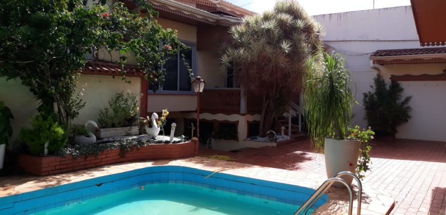 Casa LINDÍSSIMA no CENTRO