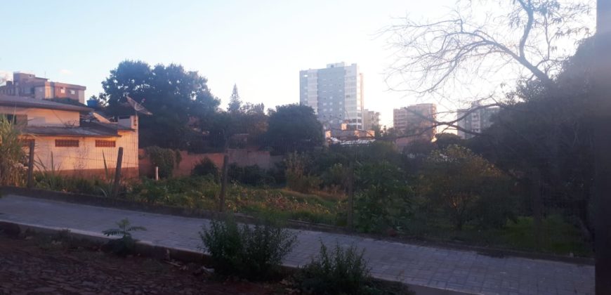 Extenso terreno no Bairro Assis Brasil