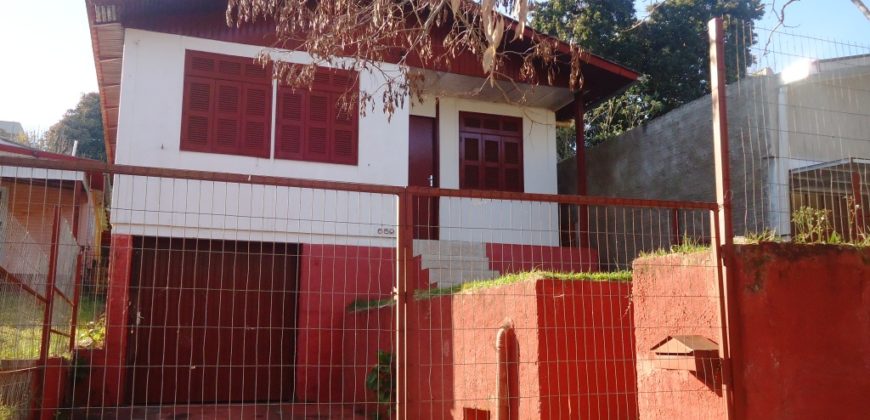 Casa de alvenaria no Bairro Tiarajú