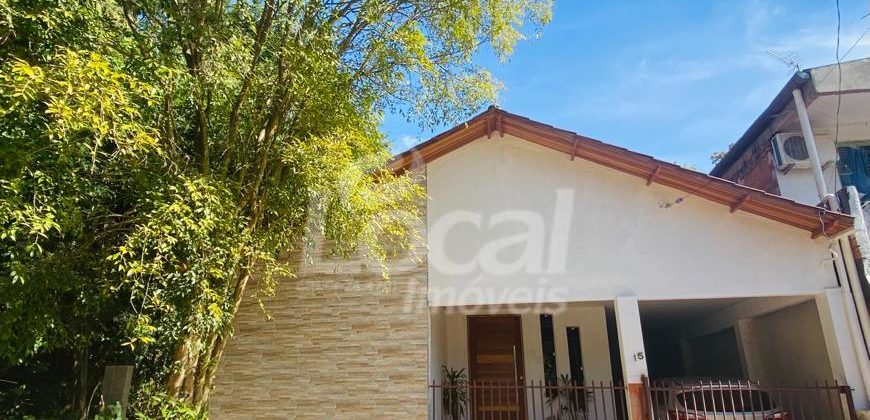 Casa em Alvenaria Bairro Tiarajú.