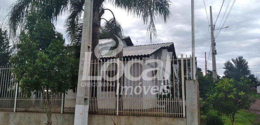 Casa em Alvenaria com 02 Kitnet no Bairro Pindorama
