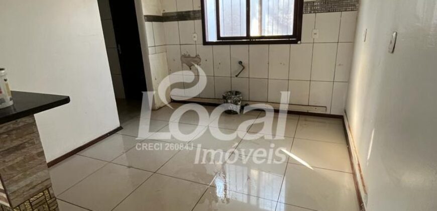 Casa em Alvenaria com 02 Kitnet no Bairro Pindorama
