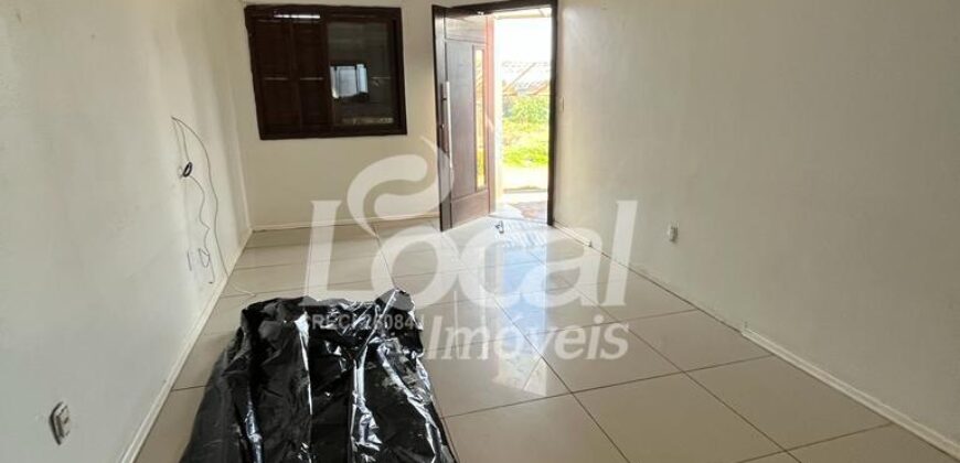 Casa em Alvenaria com 02 Kitnet no Bairro Pindorama