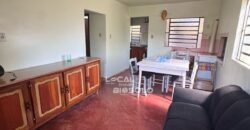 Casa com terreno no Parque Havaí