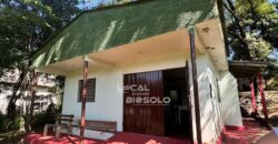 Casa com terreno no Parque Havaí
