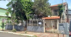 Terreno com Duas Casas