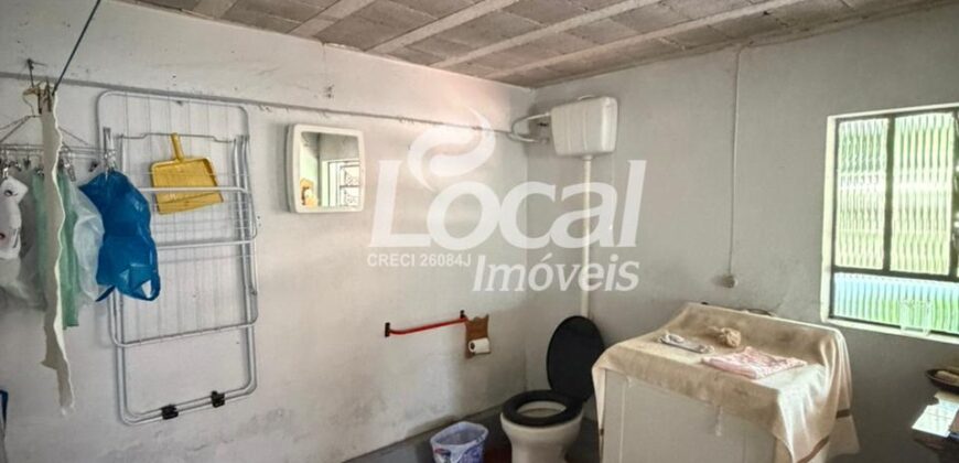 Casa em alvenaria à venda no centro