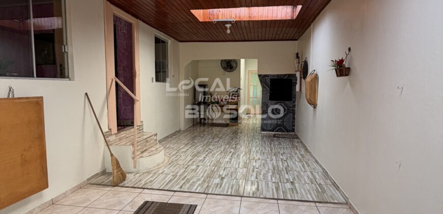 🏡✨ Casa à venda no Bairro Modelo — Espaço, conforto e localização estratégica