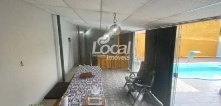 🏡 Casa ampla com piscina no Bairro Tiaraju – Ijuí