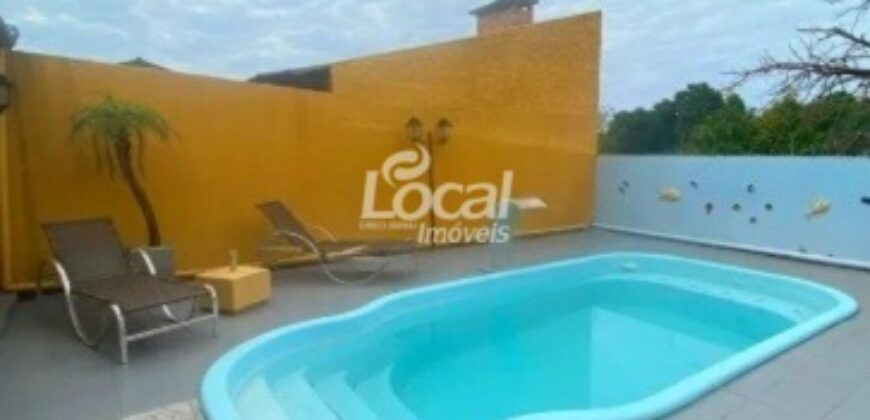🏡 Casa ampla com piscina no Bairro Tiaraju – Ijuí